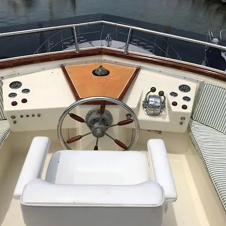 Dreams Yacht *